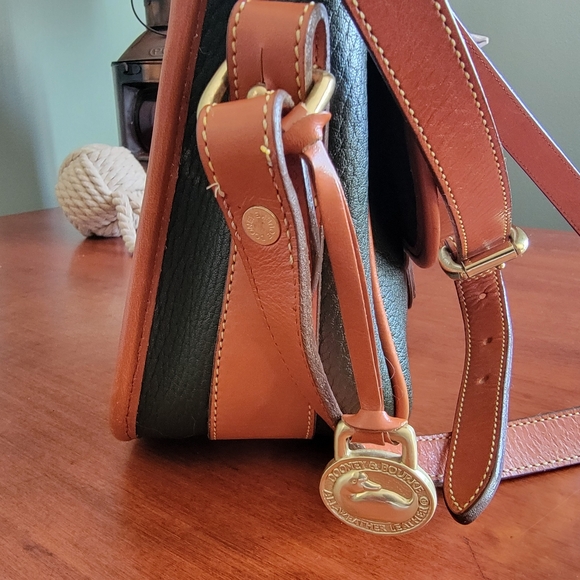 Vintage 1990's Dooney & Bourke large Equestrian in Forest Green - Picture 3 of 11